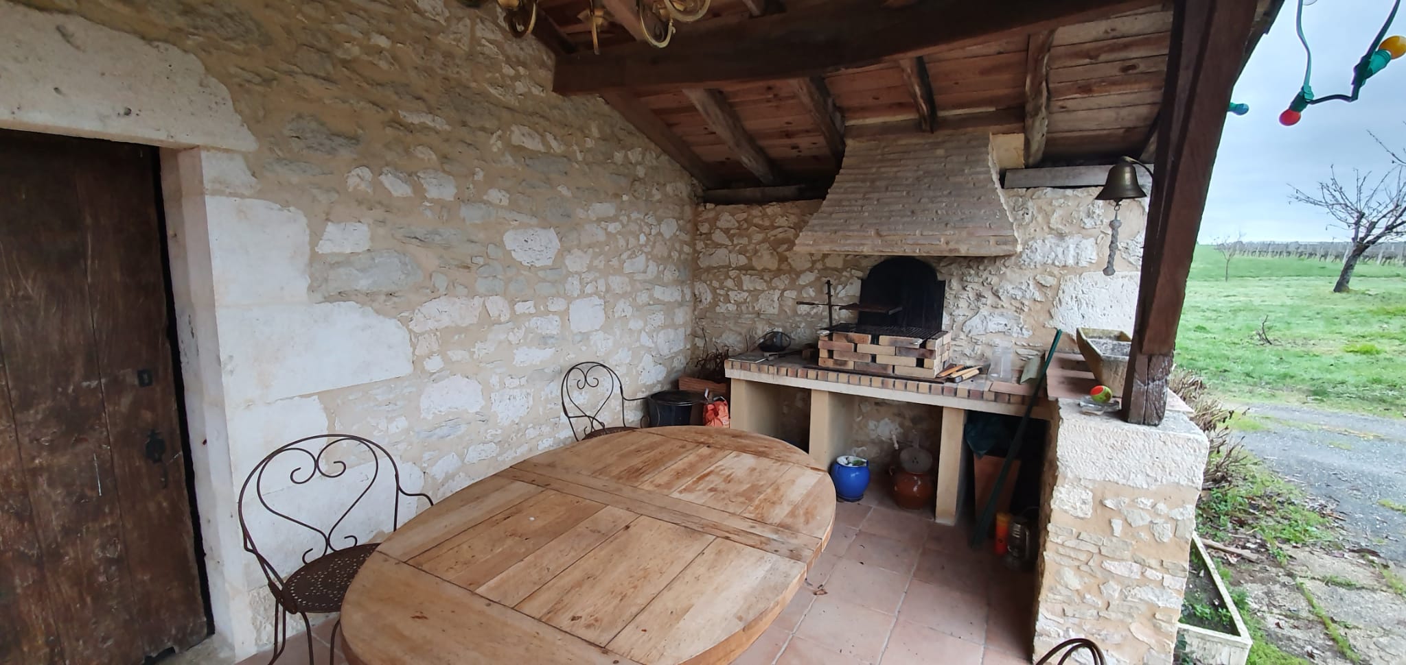 Espace repas extérieur